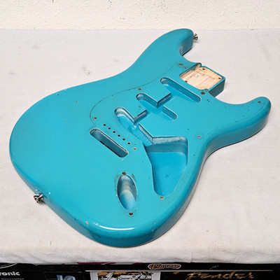 2005 Fender Custom Shop Limited Edition 56 Stratocaster Relic Body Taos Turquois