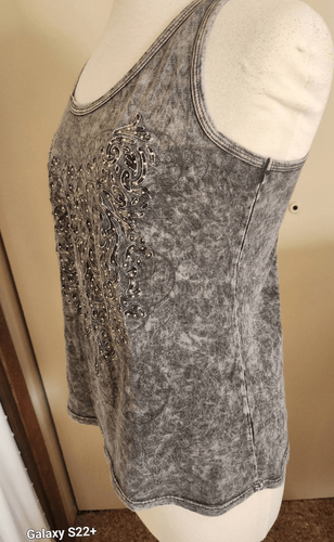 T64 Maurices 2 pc gray decorative silver-studded pattern tank and fringed kimono - Picture 8 of 11