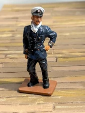 RETIRED 1/30 scale DelPrado German U-Boat Officer 1914/1918 Standing  NO Box