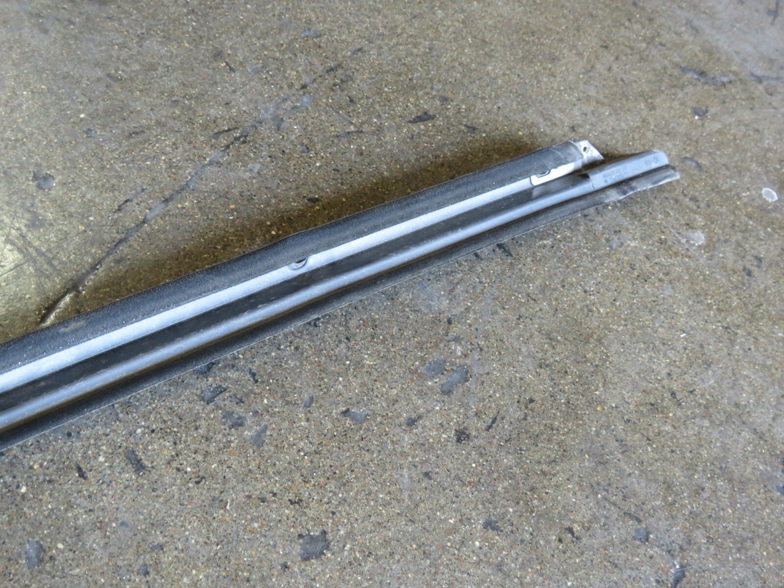 Ferrari FF, LH, Left, Outer Window Scraper Moulding, Used P/N 82208100