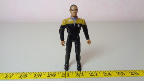 Star Trek Voyager Lt. Tuvok Starfleet 4.5-inch Figure Playmates 1995 - Picture 5 of 5