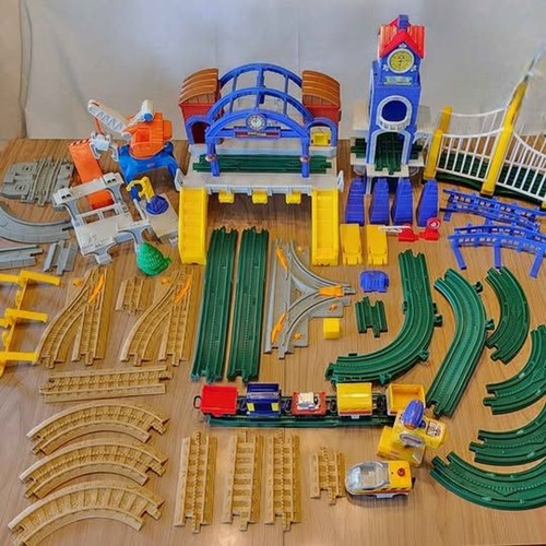 Huge lot of Geotrax Train & Tracks - TESTED - all working - clean