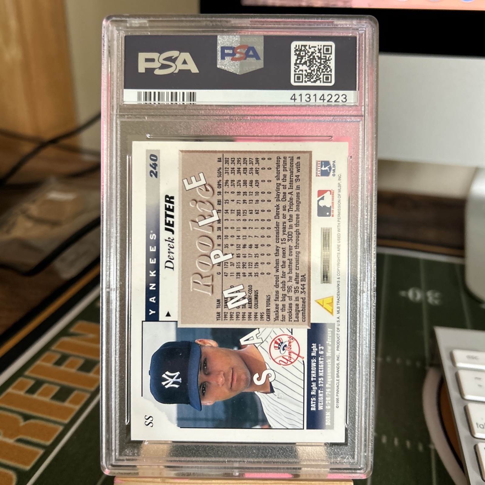 1996 SCORE SAMPLE #240 DEREK JETER PSA 9 New York Yankees view 2