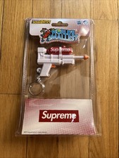 BRAND NEW Supreme Super Soaker 50 Water Blaster Keychain 100 AUTHENTIC