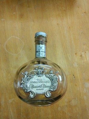 Charles und Diana Hochzeit Gedenk Whisky Flasche LEER. WARUM UND MACKAY