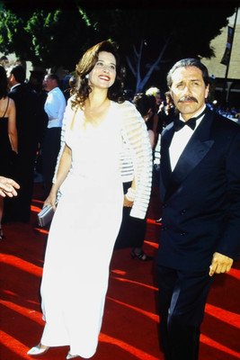 EDWARD JAMES OLMOS, LORRAINE BRACCO, 47TH EMMY AWARDS, 1995, 35mm Slide