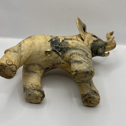Crushed Oyster Shell Elephant Figurine - Single Elephant - 9” Long by 7" Tall - Picture 18 of 24