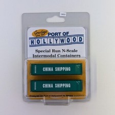Deluxe Innovation Special Run N Scale 2 Pk China Shipping Intermodal Containers