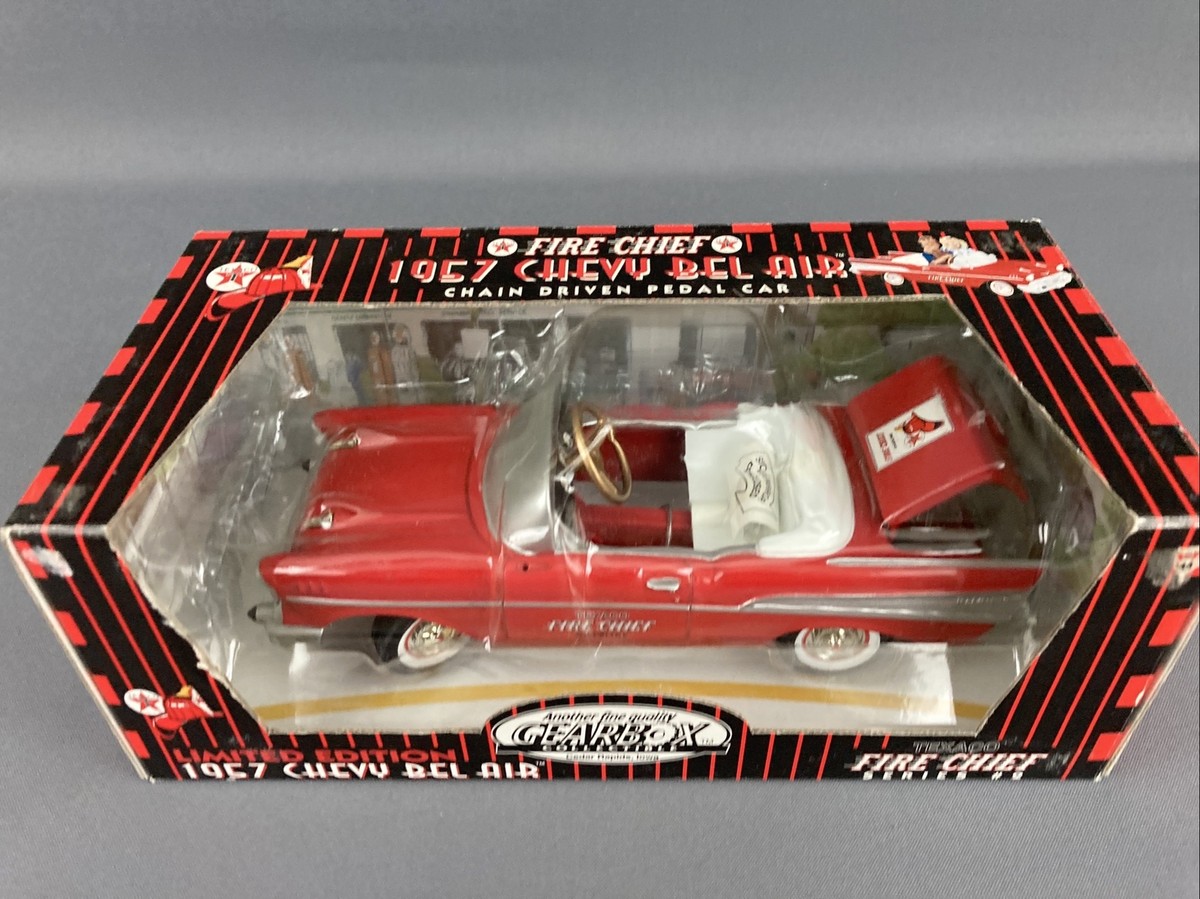 Gearbox 1957 Chevy Bel Air Convertible Pedal Car Bank Diecast NIB