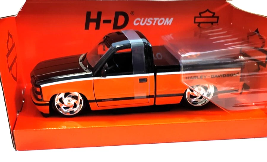 MAISTO H-D CUSTOM  1:24 PICK UP CHEVROLET 454 SS HARLEY DAVIDSON 1993 ART  32274 - Immagine 2 di 2