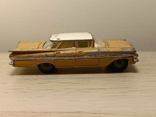 Corgi Toys 248 Chevrolet Impala *with cast wheels*