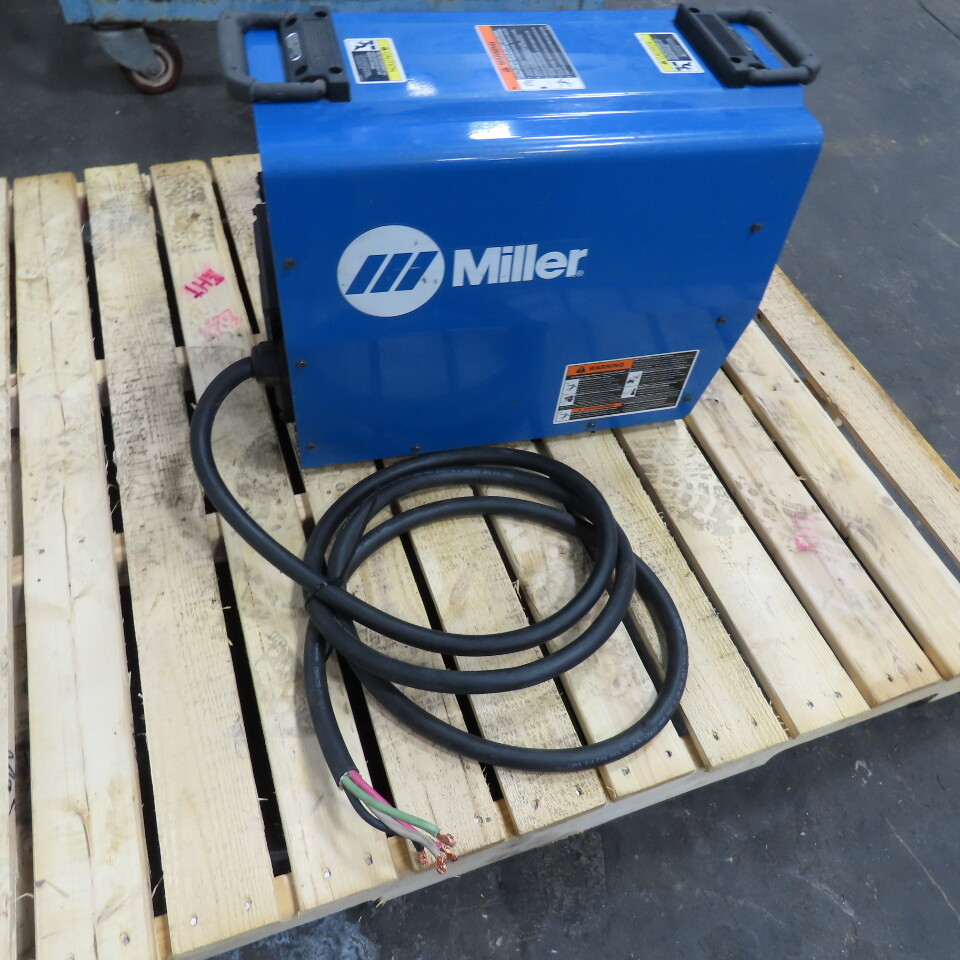 Miller Invision 354MP 230/460V 32V DC Inverter Pulse MIG Welder