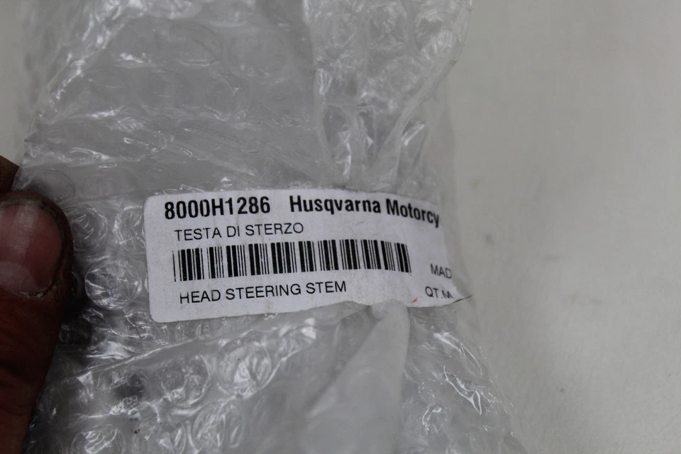 Husqvarna TE310 TE450 10-12 OEM Cabezal de dirección de árbol de triple abrazadera inferior 8000H1286 Foto 3 de 4