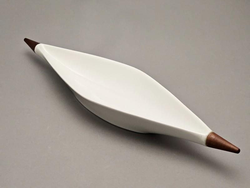 Hyalyn Porcelain Michael Lax Raymor Capri Long Celery Tray
