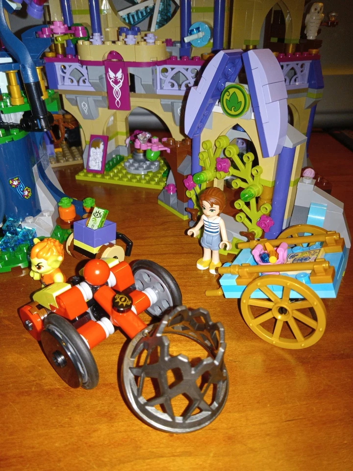 Lego 41078 Elves Skyra's Mysterious Sky Castle & 41187 + Extras - Image 3 of 4