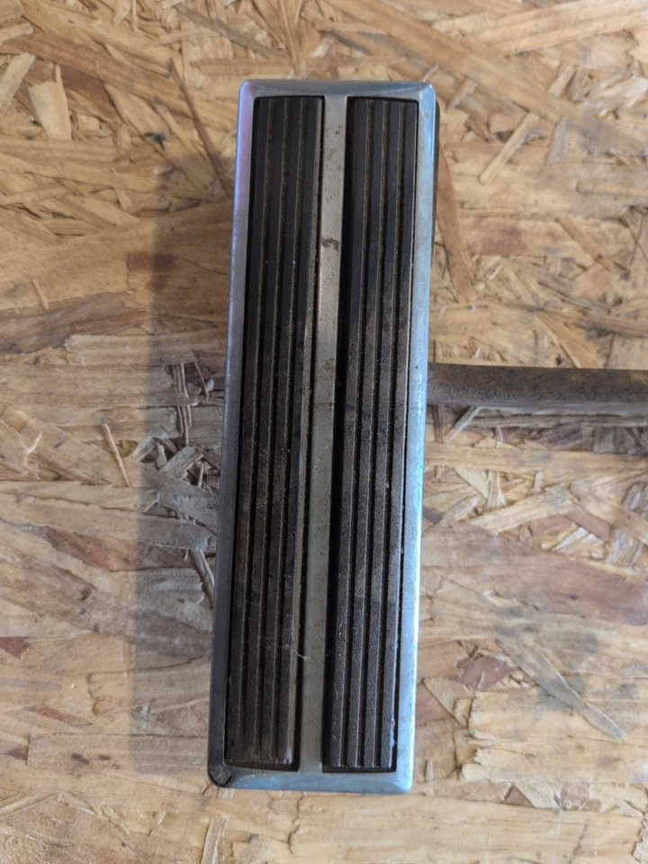 1965 Chrysler Newport Brake Pedal Assembly - Image 2 of 4