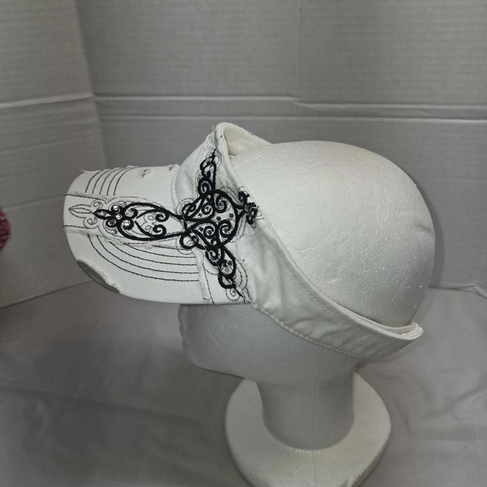 KBETHOS Mujer Visera Bordada Cruz Envejecida Blanco y Gris Negro Correa Usada en Excelente Condición Foto 3 de 4