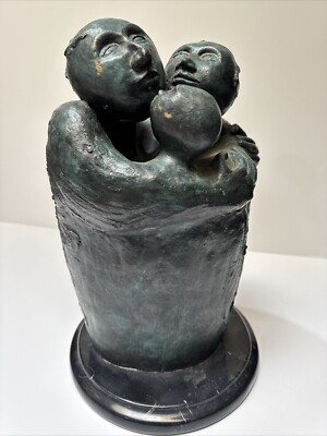 LARGE BRONZE METAL SCULPTURE VINTAGE MODERNIST FAMILY EMBRACE SIGNED MYSTERY ART