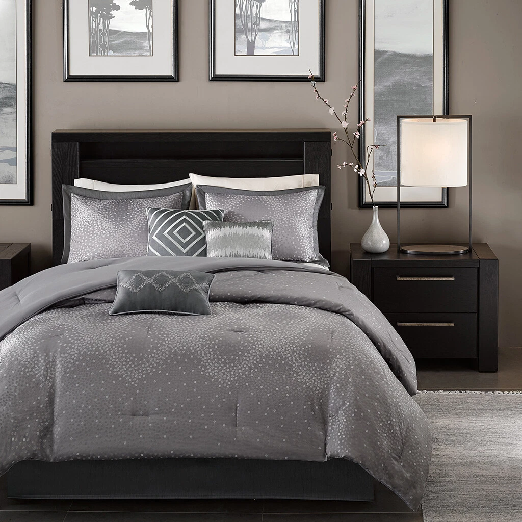 Silver glam sale bedroom set