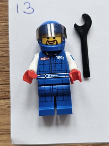 18 x Genuine lego mini figures. ASSORTMENT from Various Themes. FREE POSTAGE.(1) - Picture 14 of 19