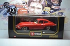 BBURAGO MODELS - 1961 JAGUAR E TYPE COUPE - RED - 1/18 SCALE MODEL CAR - 3018