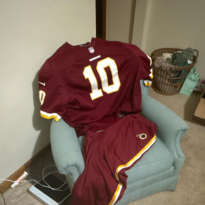 Nike Robert Griffin III #10 Washington Redskins Men’s L NFL Jersey Burgundy