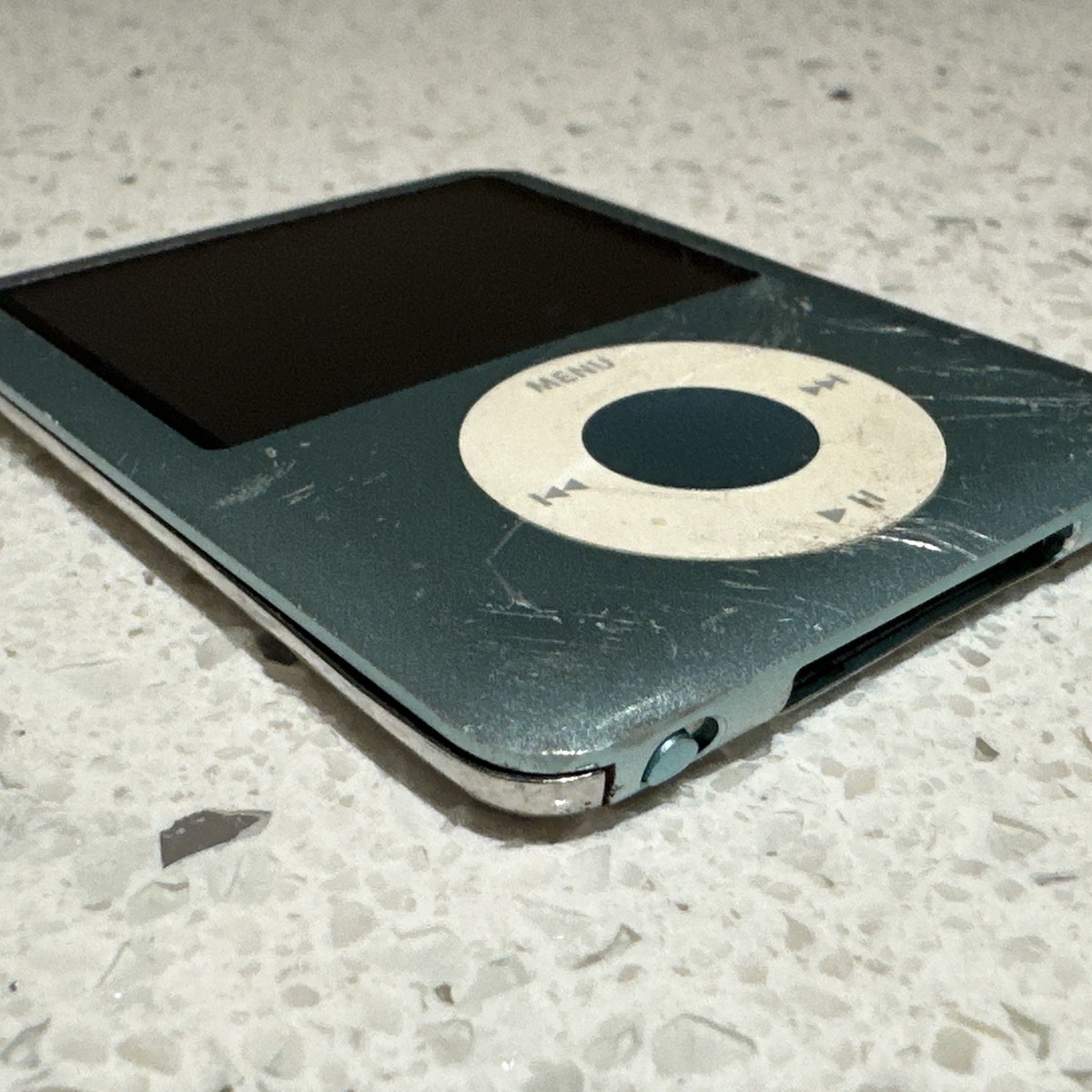 Apple iPod Nano 3rd Gen 8GB Blue Model A1236, Pl Check Description