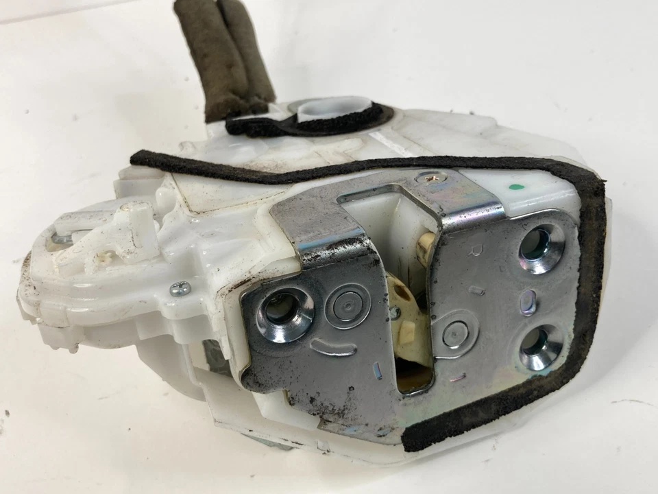 Actuador de liberación de pestillo de cerradura de puerta trasera derecha Honda Accord Crosstour 2010 2011 Foto 3 de 4