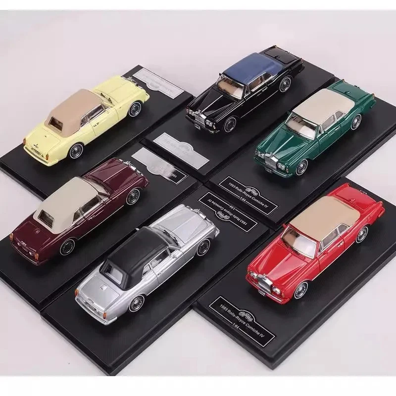  GFCC 1:64 Rolls Royce Corniche 1993 Classic Car Alloy Miniature Diecast Model  - Image 3 of 4