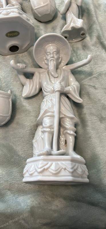 TOYO White Glossy Porcelain Figurine People Theme Adult Home Decor Collectible-