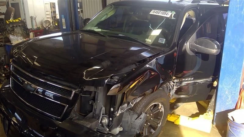 Угловой/парковочный противотуманный бампер подходит для 07–14 SUBURBAN 1500 211753 - Изображение 3 из 4