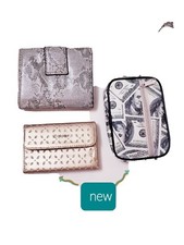 Woman's Wallet Bundle (3)
