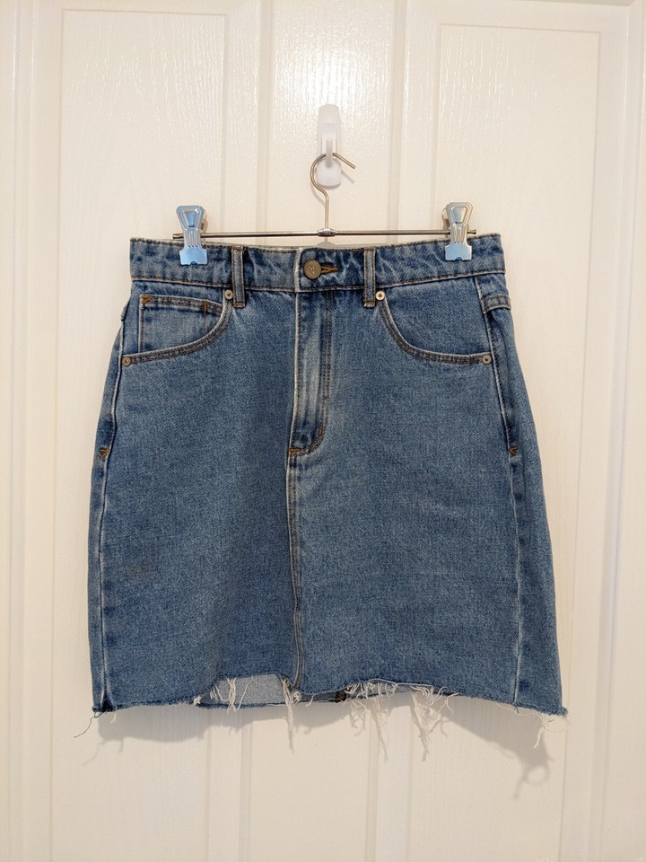 ABRAND JEANS Size 8/26 Blue Denim Cut-Off Frayed Hem Skirt