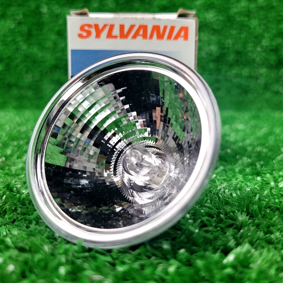 AUTHENTIC SYLVANIA TRU-AIM BRILLIANT 12v 20w MR16 GX5.3 Bi-Pin 8° Spot ESX Comp - Image 3 of 4