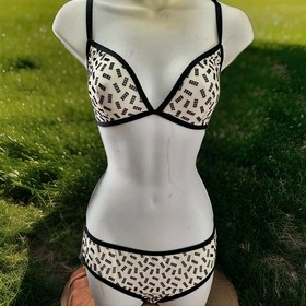 Women's Bra Set M