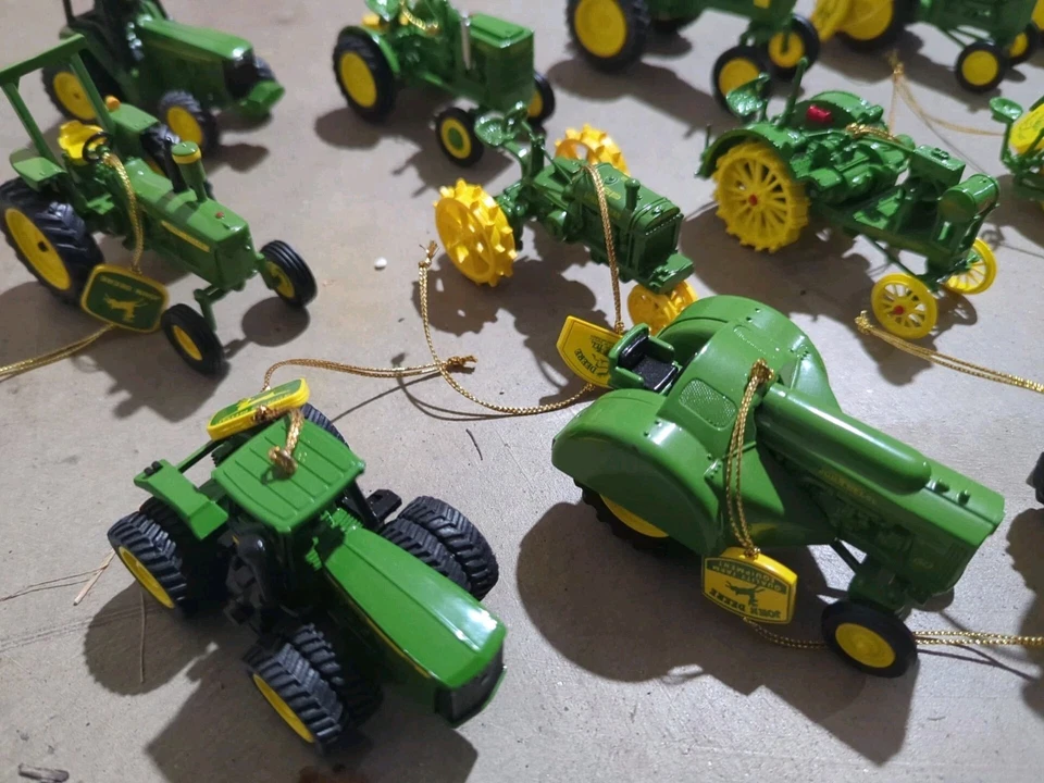 The Danbury Mint John Deere 22 Count Tractor Ornament Set - image 2 of 4