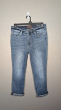 Judy Blue Womens 15/32 Medium Wash Skinny Fit Capri Cuffed Stretch Jeans JB72116
