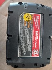 Milwaukee M18 REDLITHIUM 18V Lithium-Ion Battery Charger - Black 48-11-1820