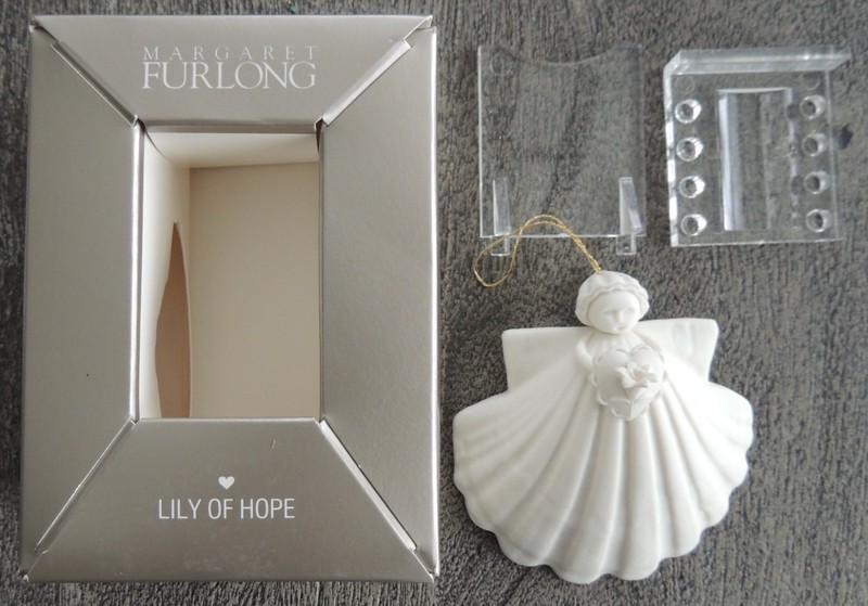 Margaret Furlong Angel Ornament 3" Lily of Hope 2001