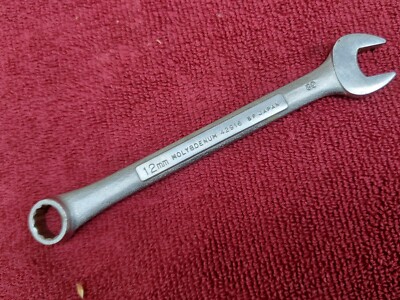 まふぃん Klein Tools 66076 Impact Driver Flip Socket, 9/16- and 1/2