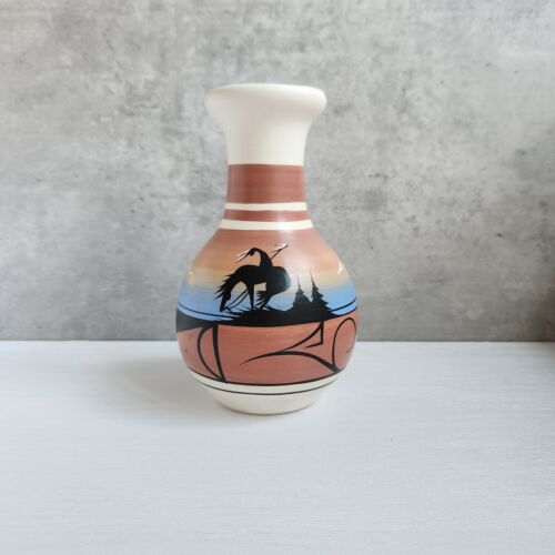 Vaso artigianale in ceramica indiana incisa Navajo, firmato dall'artista - Foto 8 di 12