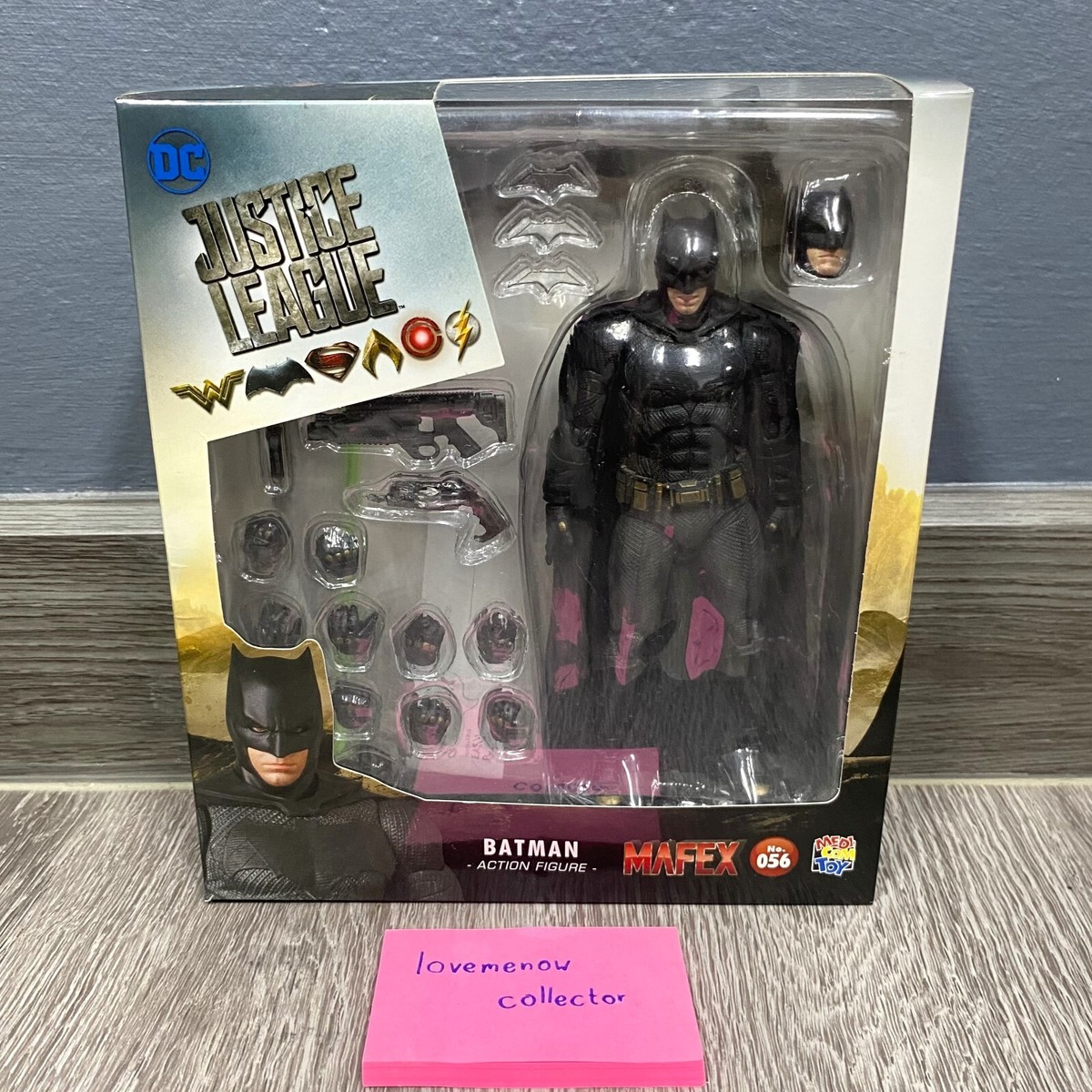 Authentic MAFEX 056 Justice League - Batman - 6 inch Action Figure
