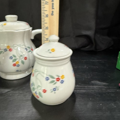 6” Ceramic Teapot Creamer & Sugar Dish White w/Floral Design Red Blue Yellow - Picture 9 of 12