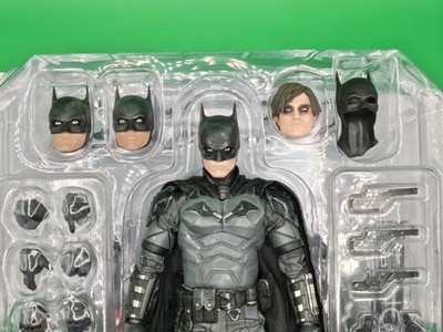 Mezco Toyz One: 12 The batman 2022 custom *Read ships Fast*  One:12 Collective