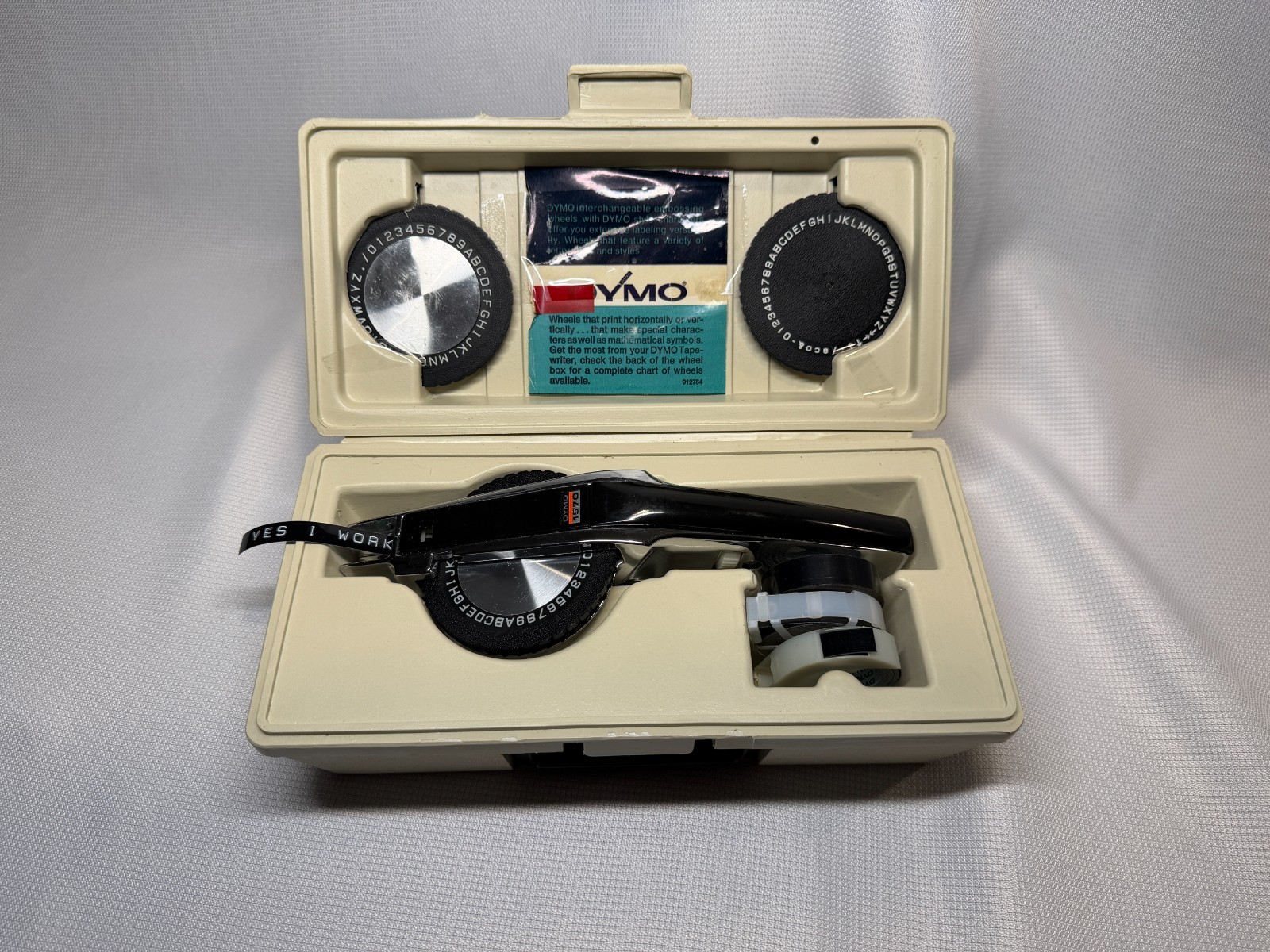 Dymo 1570 Label Maker 3 Embossing Wheels Case