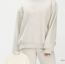 SOLD OUT EVERYWHERE PARKE Women's Cream Sweatshirt