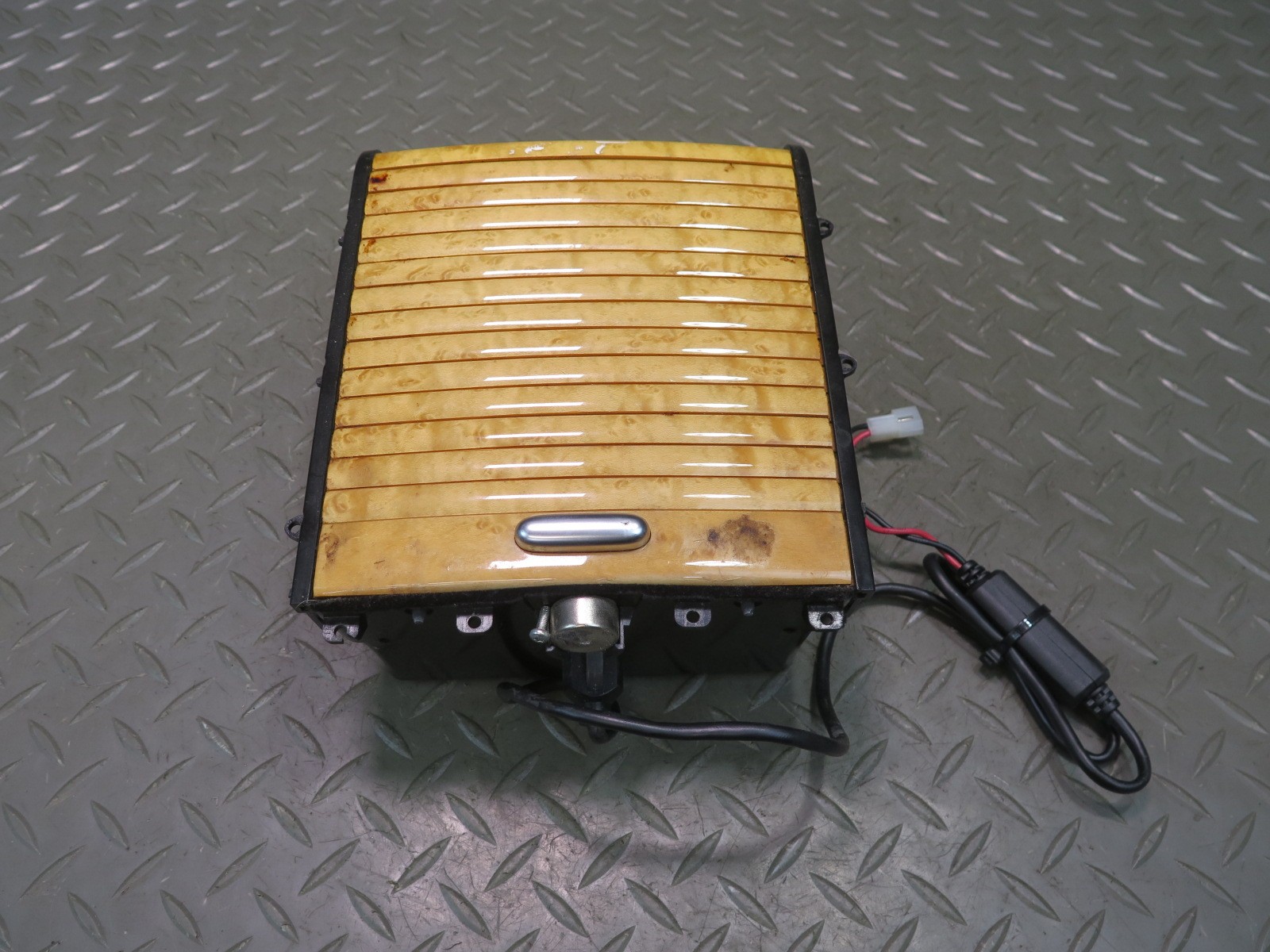 2006-2012 BENTLEY FLYING SPUR CENTER CONSOLE CUBBY STORAGE COMPARTMENT WOOD