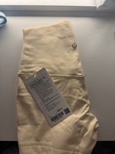 Lululemon ButterCream Align 4inch Shorts Size 4 High Rise
