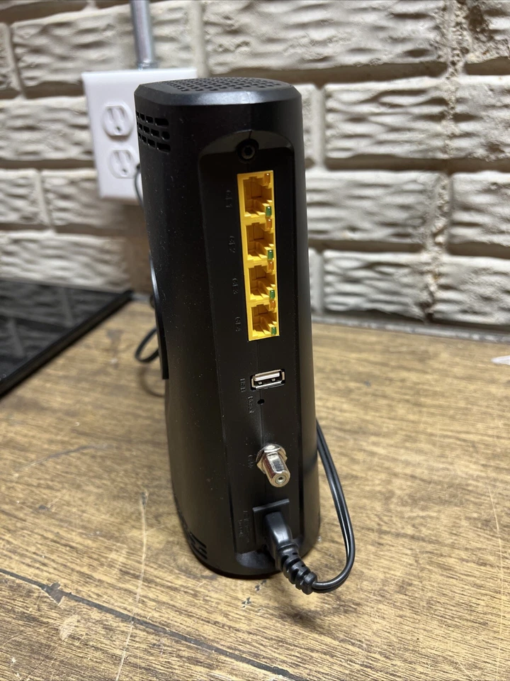 ZOOM DOCSIS 3.0 Cable/Modem Router Wireless-N Model 5350 Series 1092 tested work - Image 2 of 4