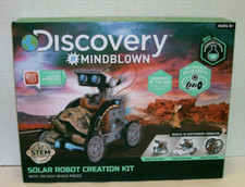 Discovery Kids Mindblown STEM 12-in-1 Solar Robot Creation 190-Piece Kit